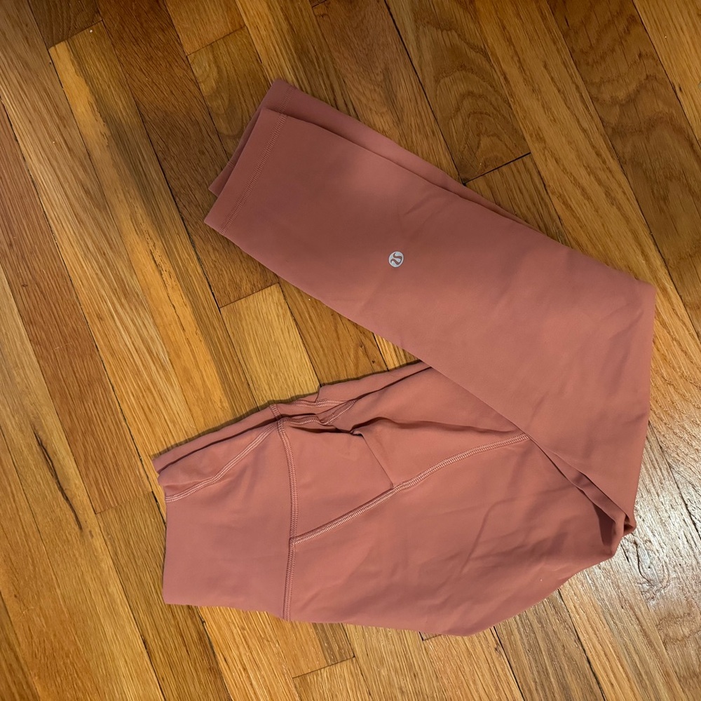 lululemon leggings size 2 cropped 23inches